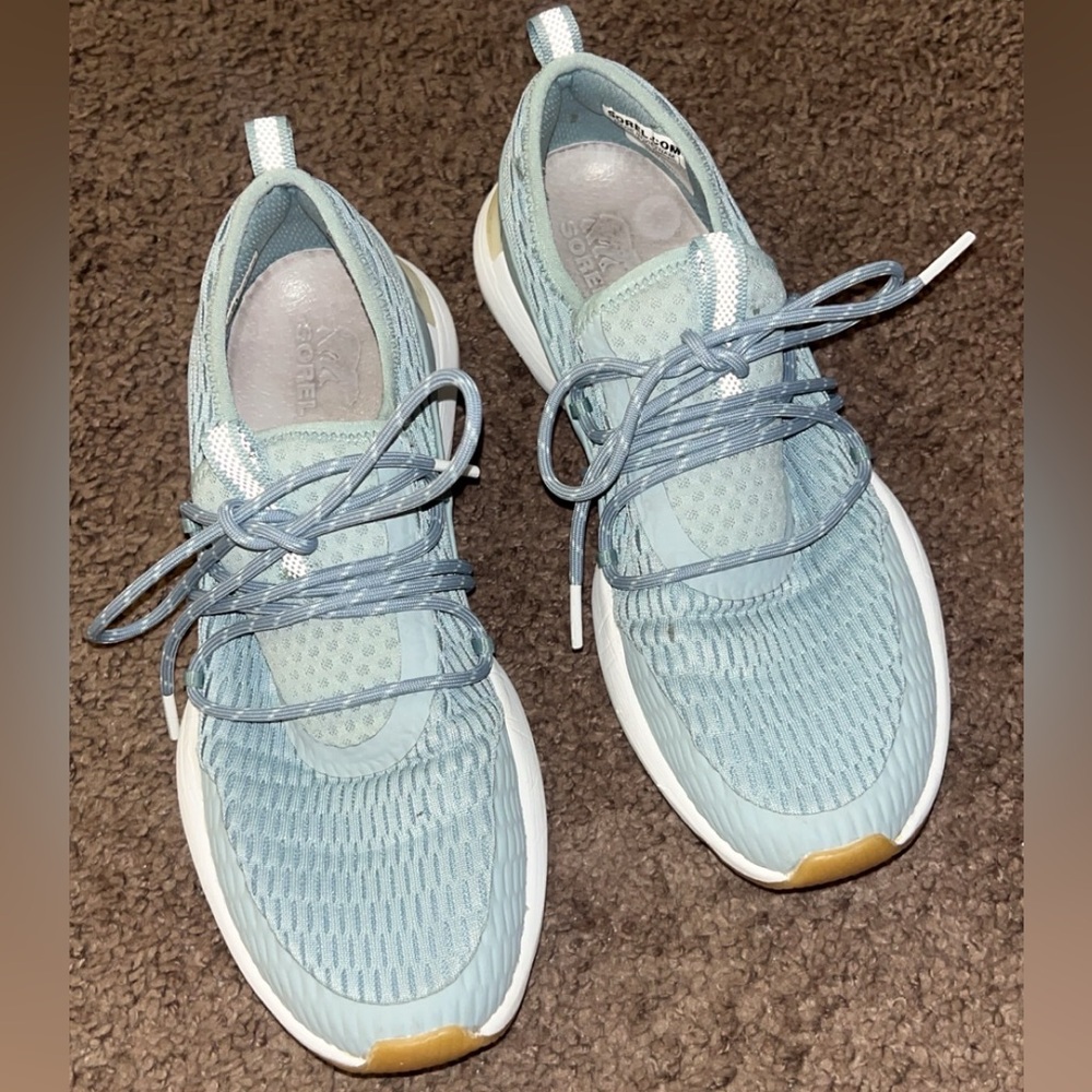 Sorel tennis shoes